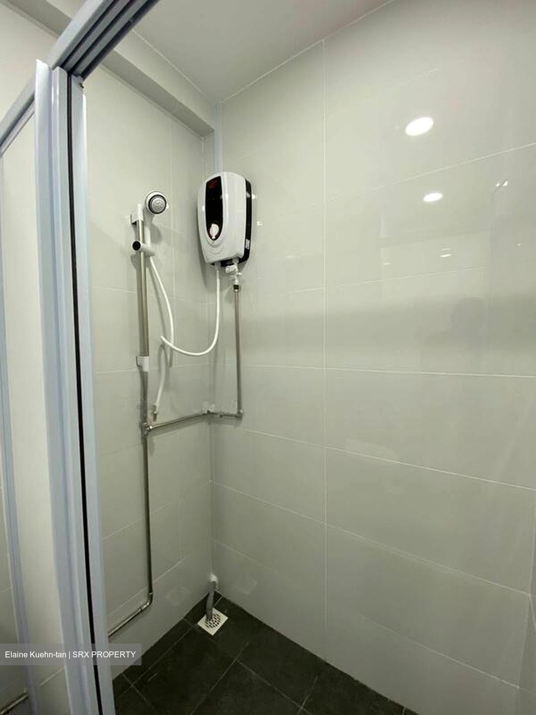 1 Canberra (D27), Condominium #518181221